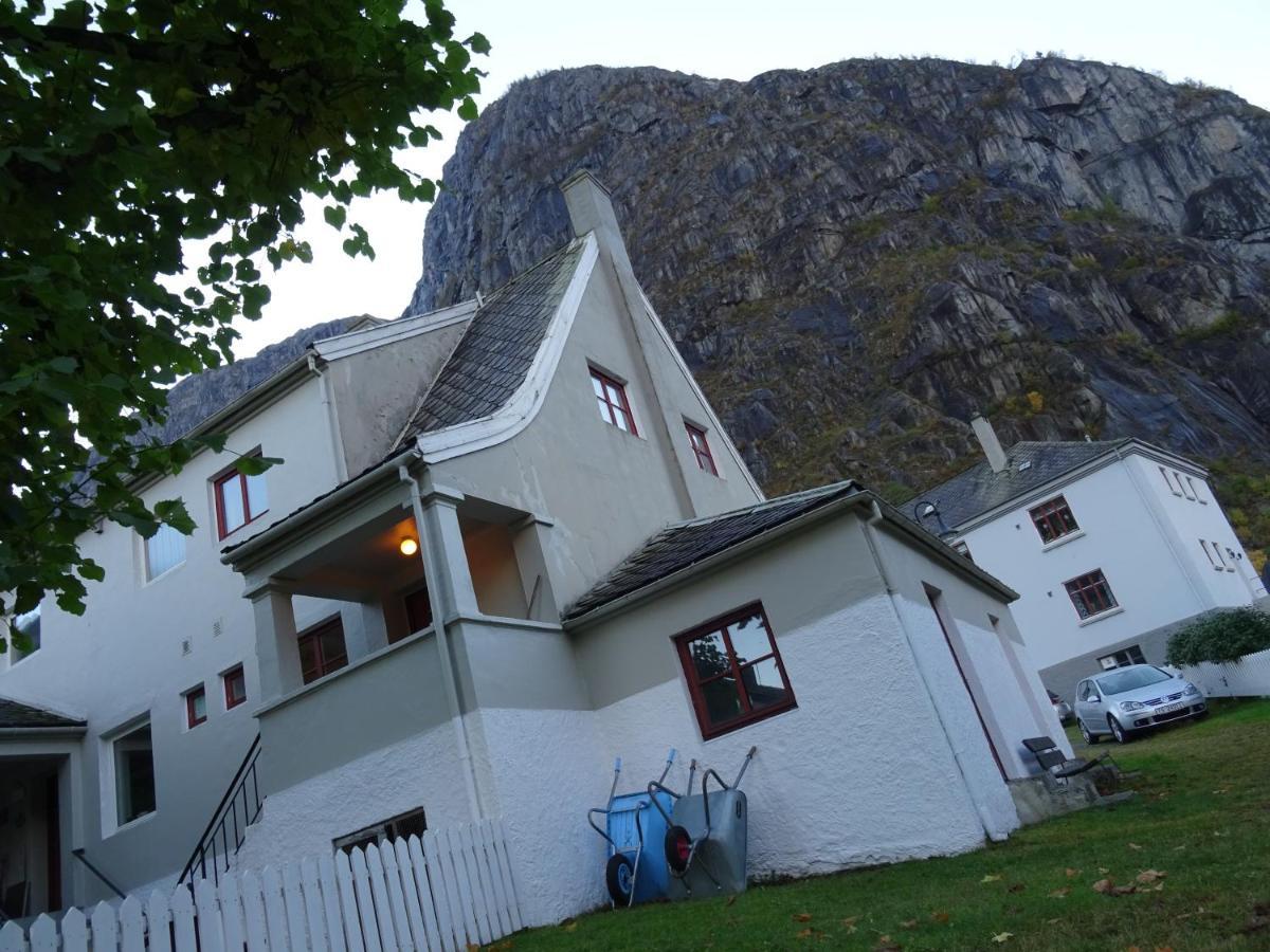 Fjordshelter- Cozy Townhouse Villa Tyssedal Buitenkant foto
